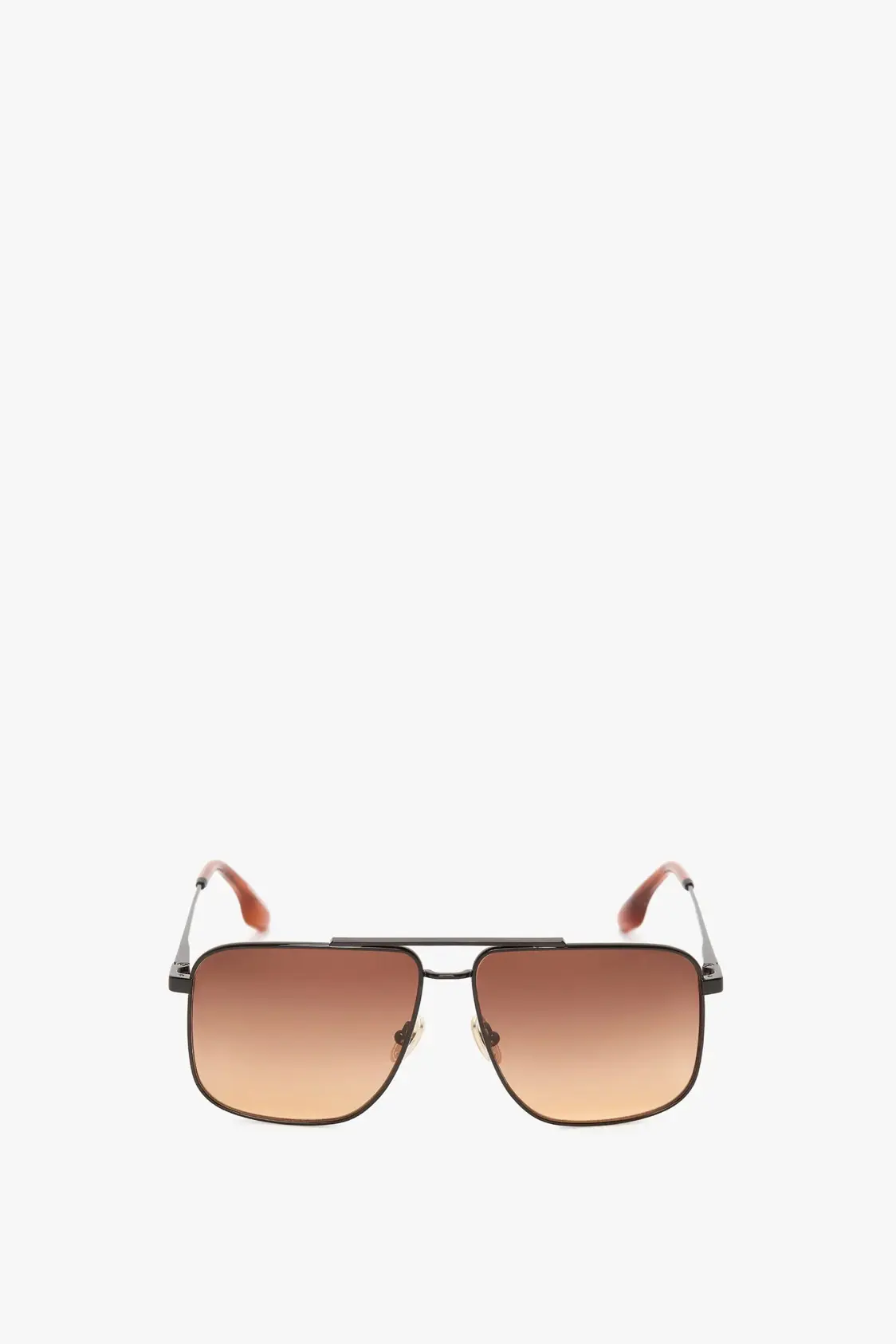 VictoriaBeckham_DoubleBridgeV-LineNavigatorInGold-Tortoise_VB240S_Front_Model1_JPG_1500x.webp Dikdörtgen Vizörlü Altın Çerçeveli Güneş Gözlüğü - Görsel 1